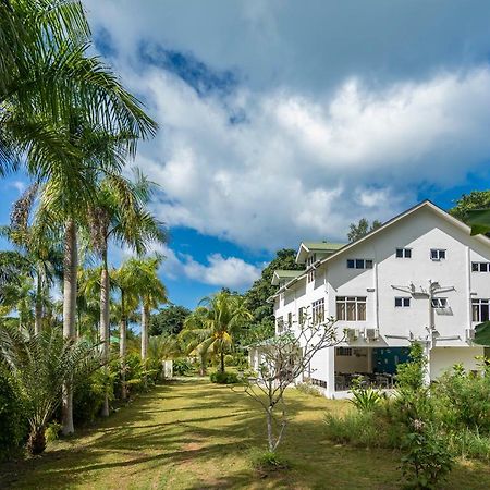 La Modestie Guest House Grand Anse  Exterior foto